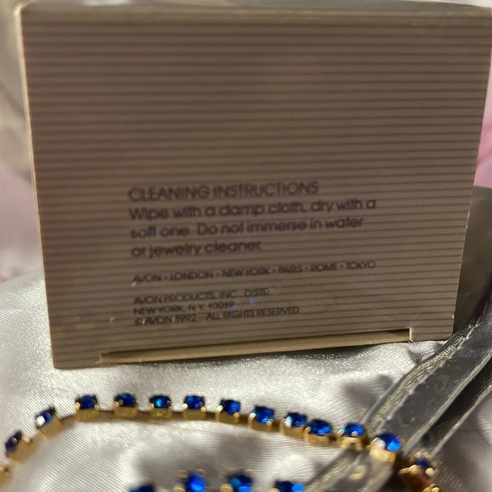 Vintage 1992 Avon (large) Faux Sapphire/ Gold 8” Tennis Bracelet